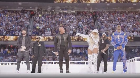 ตื่นตาตื่นใจตั้งแต่ต้นจนจบ!! กับ “Pepsi Super Bowl LVI Halftime Show” การแสดงของกองทัพศิลปินแรปเปอร์-ฮิปฮอปแถวหน้าระดับตำนาน Dr. Dre, Snoop Dogg, Eminem, Mary J. Blige, Kendrick Lamar และเซอร์ไพรส์จาก 50 Cent